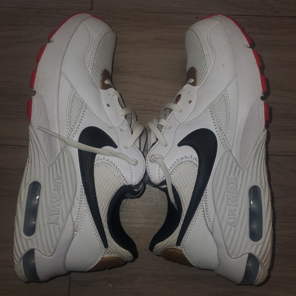Nike Air Max Excee Womans Size 8 White Black Gold